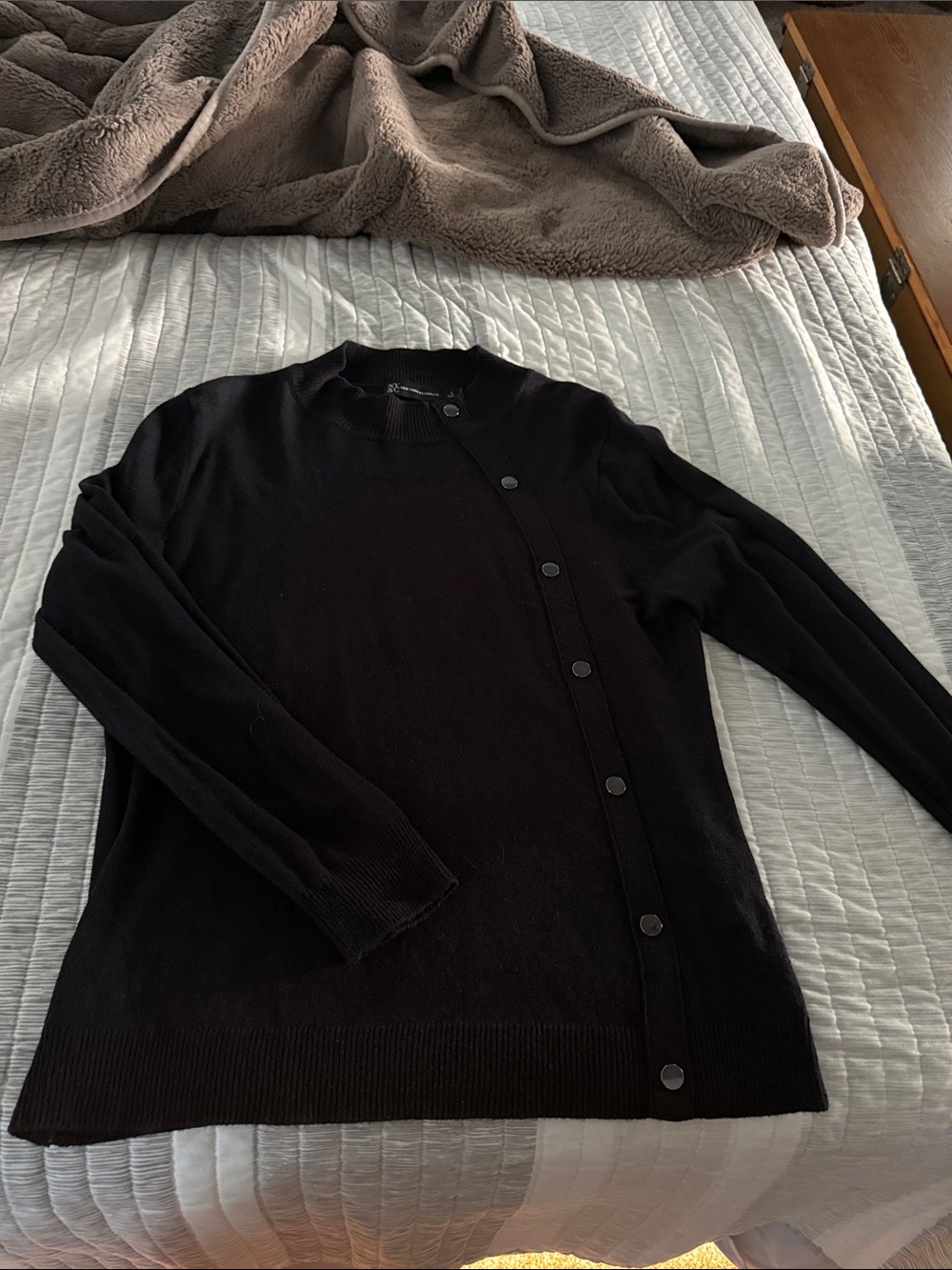 New York & Company Black Button-Trim Crewneck Cardigan